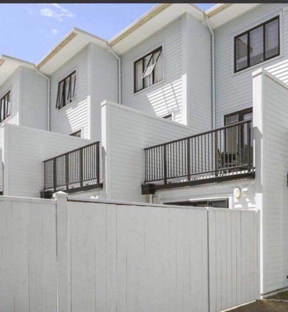 Wendy'S Villa Auckland Exterior photo